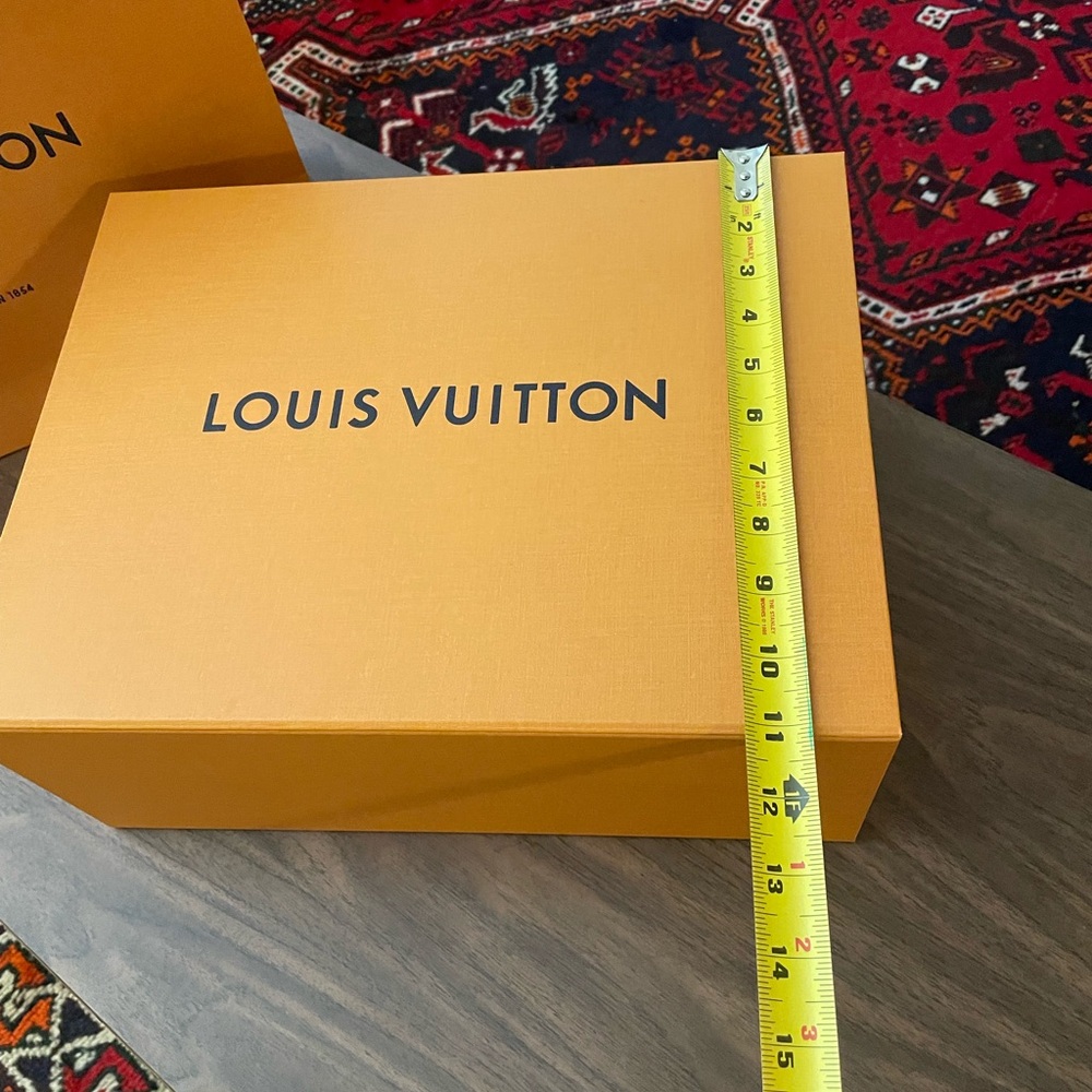 Louis Vuitton Signature Orange Set - Picture 6 of 8